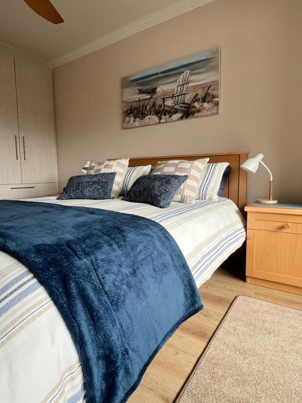 Central Self Catering Свакопмунд Экстерьер фото