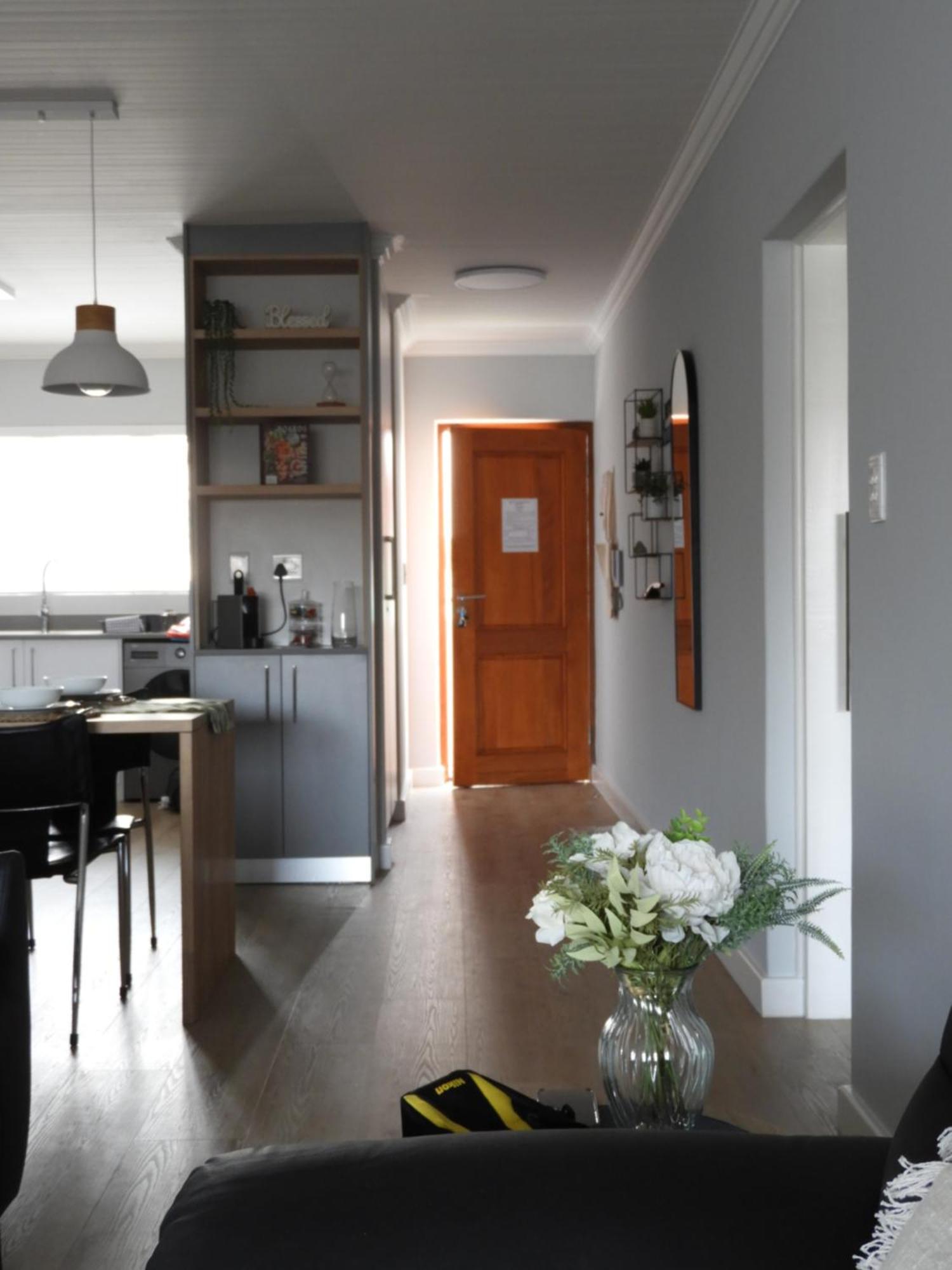 Central Self Catering Свакопмунд Экстерьер фото